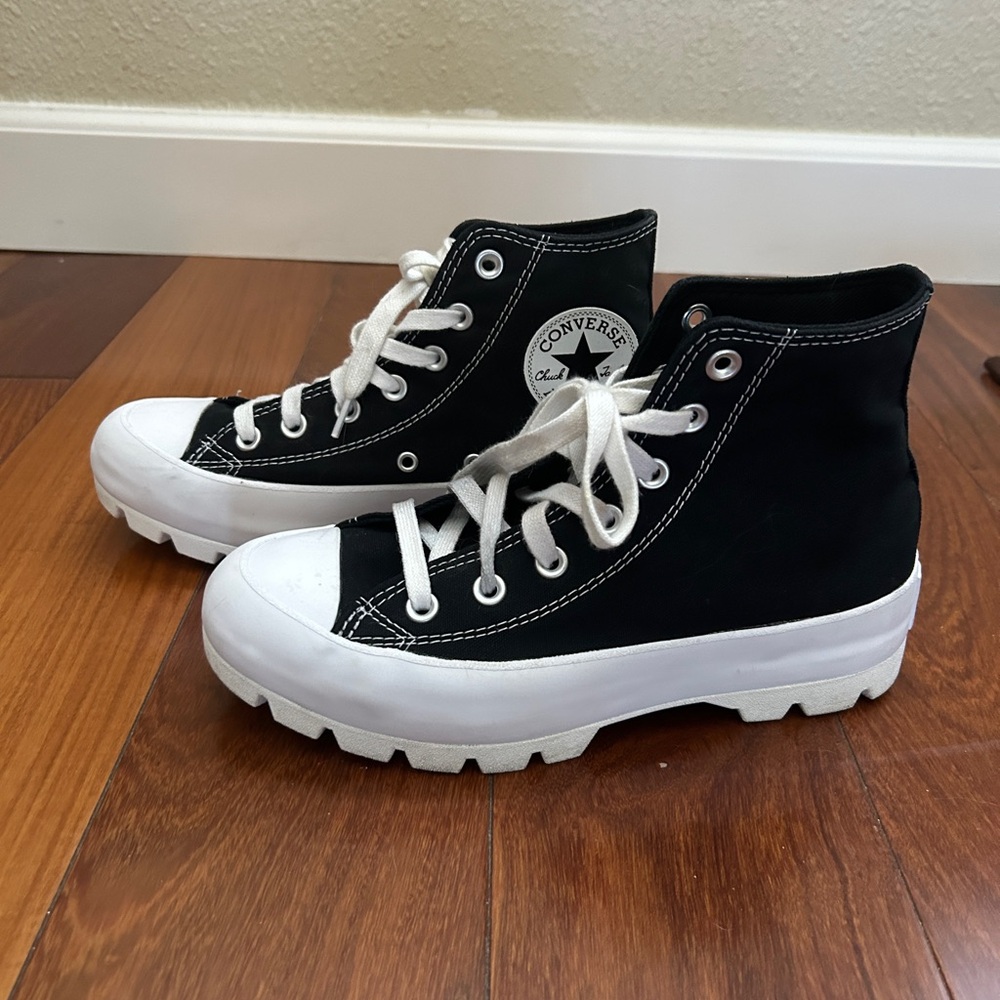 Converse Chuck Taylor All Star Lugged Hi Sneaker in Black & White